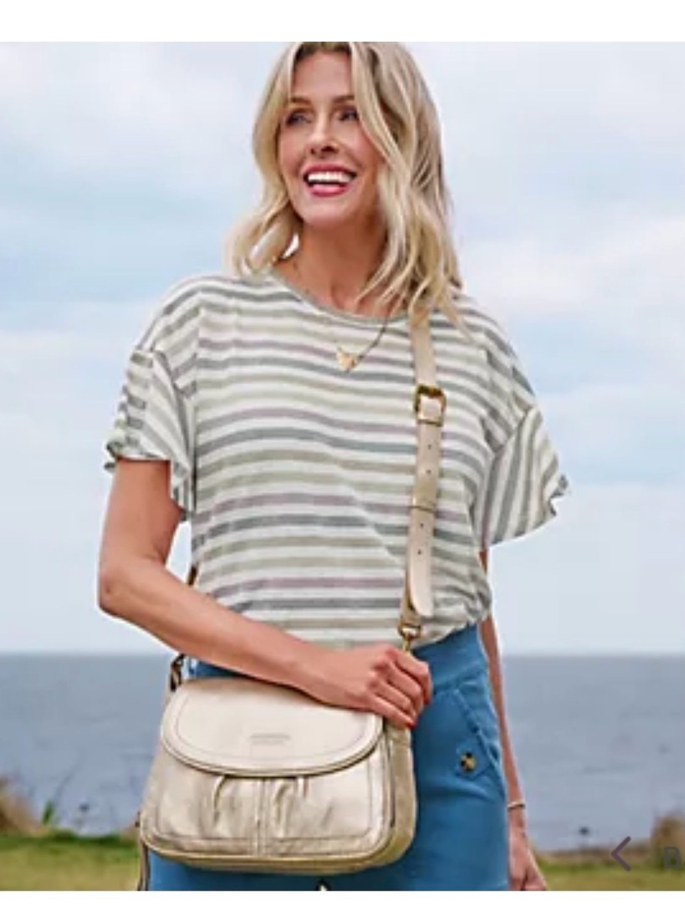 Women's Crossbody Bag in beige